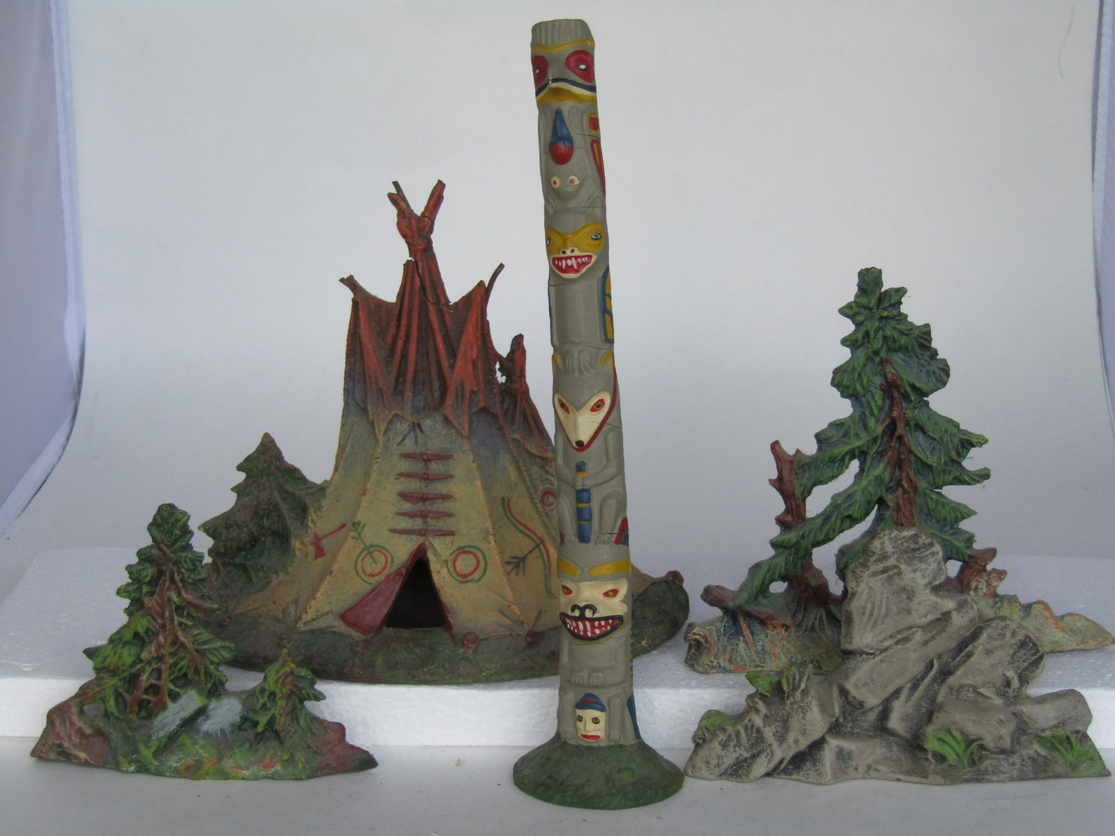 Elastolin Composition Wild West Backdrops (1 of 2)