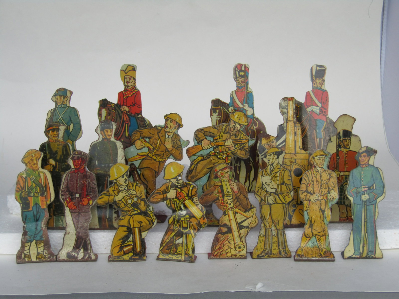 Marx "Soldiers and Fortune": 17 different tin lithographed target soldiers. Very Good Condition.