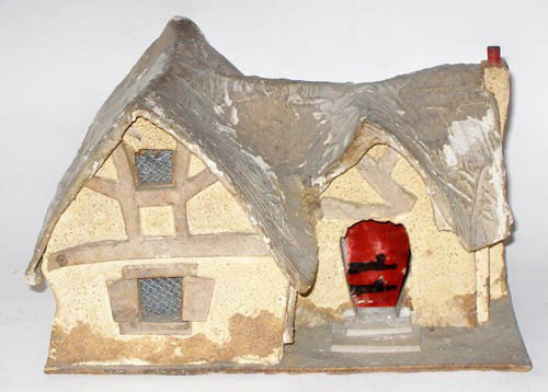 Britains/Hugar #1659 Snow White Cottage.: Britains/Hugar #1659 Snow White Cottage. Unboxed The smaller of the two versions of Cottage. Pre War 1938.