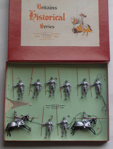 Britains Set # 1307 16th Century Knights in Armour: Britains Set # 1307. 16th Century Knights in Armour Tied in Original Historical Series box. Post War. 10 Pieces.