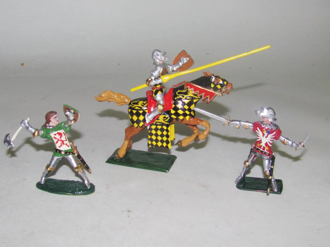 Hornung Art: Heraldic Miniatures: Hornung Art: Heraldic Miniatures Otto Graf van Langerburg, Count of Joigne, Lord Alfonso Near Mint. 3pcs