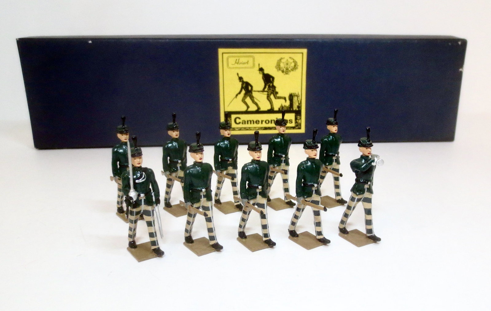 Hiriart Cameronians: 10 pieces. Mint condition. Box excellent.