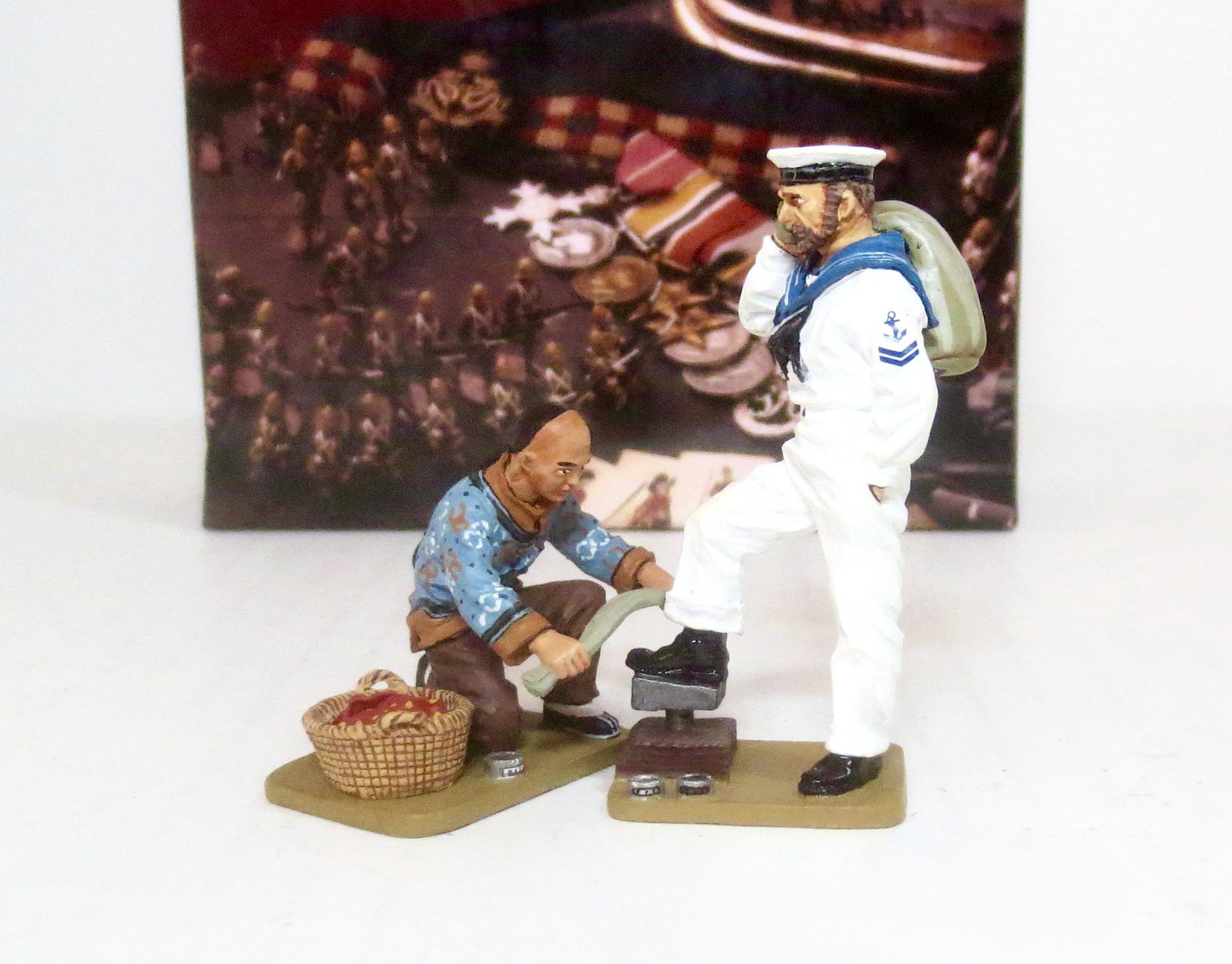 King & Country #HK251 The Shoe Shine Stand (1 of 1)