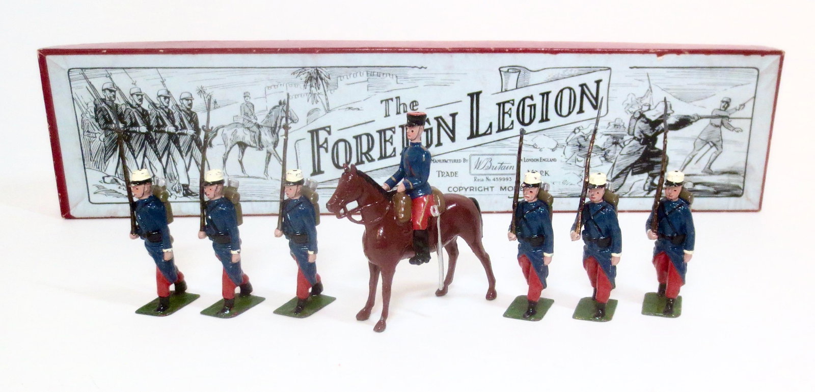 Britains #1711 The Foreign Legion: Post war issue. 7 pieces. One missing bayonet, the rest in Near mint to excellent condition. Box excellent.