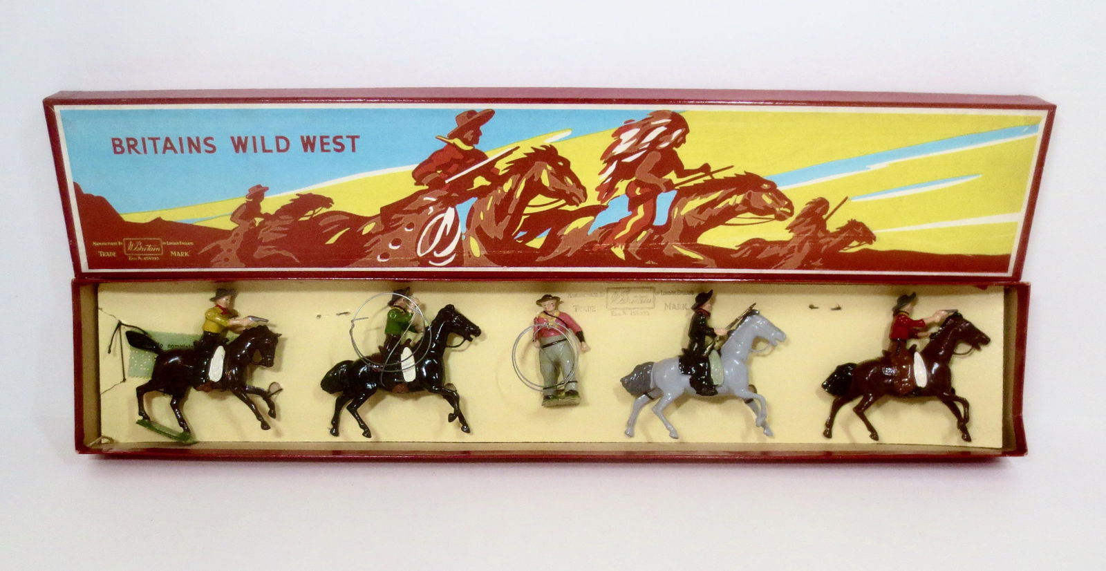 Britains #179 Cowboys Mounted and on Foot (1 of 1)
