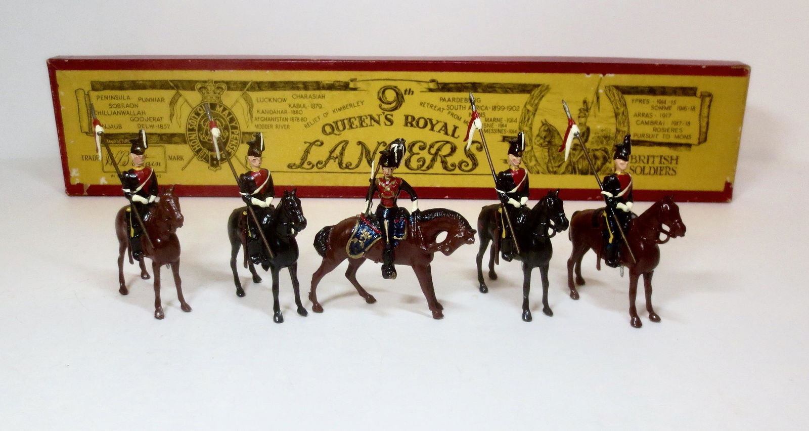 Britains #24 9th Royal Lancers With Officer (1 of 1)