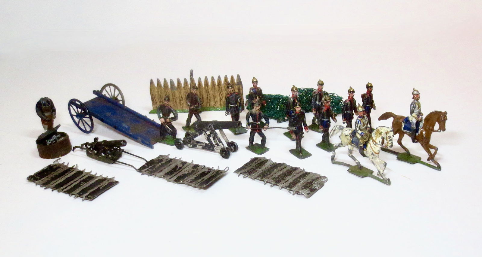 Heyde Assorted Figures & Accessories (1 of 2)