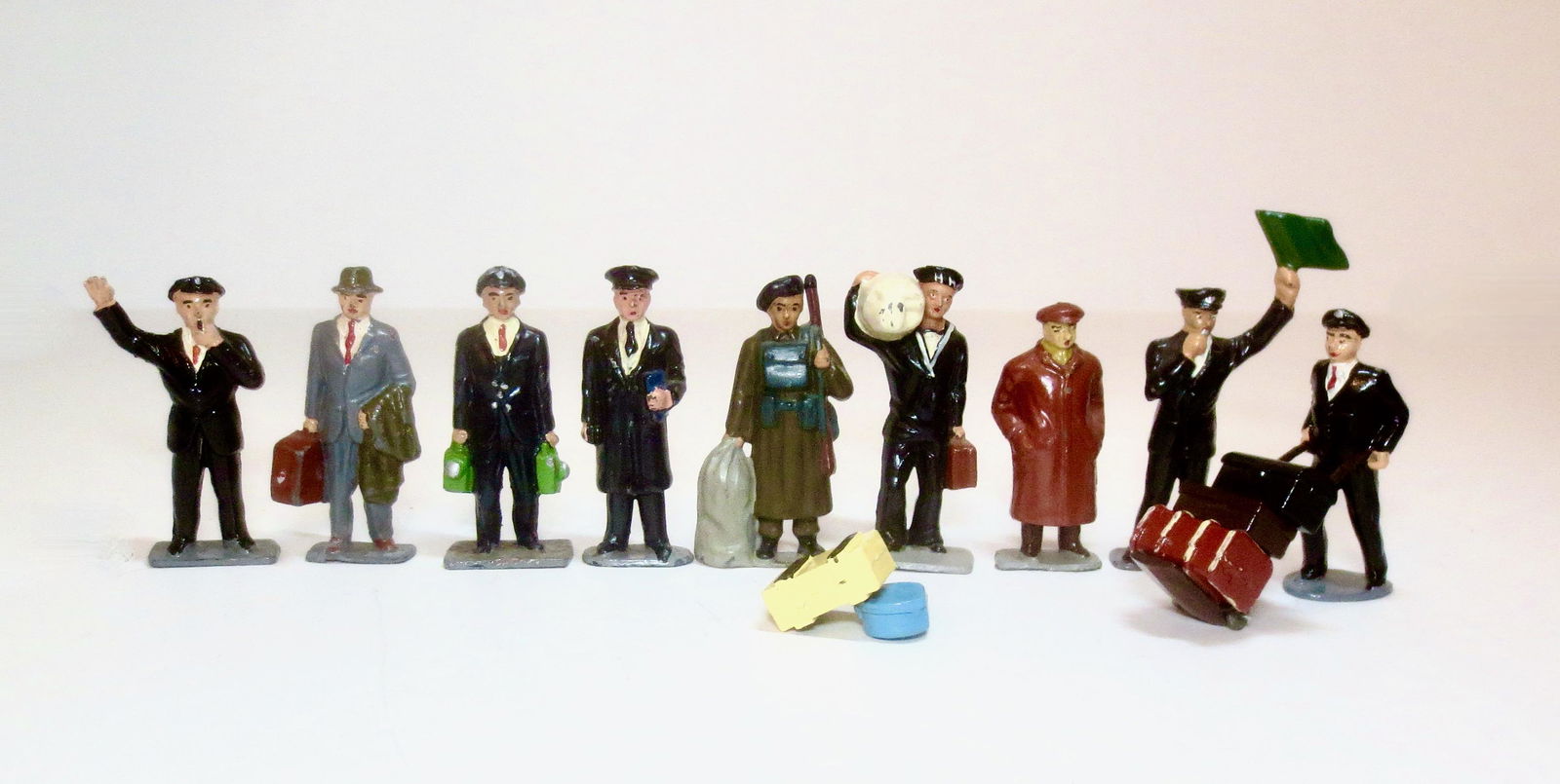 Timpo Railway Figures (1 of 2)