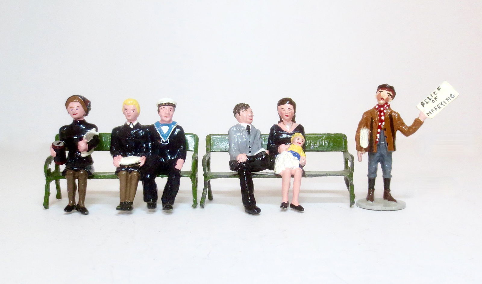 Solid Cast Figures on Britains Park Benches (1 of 2)