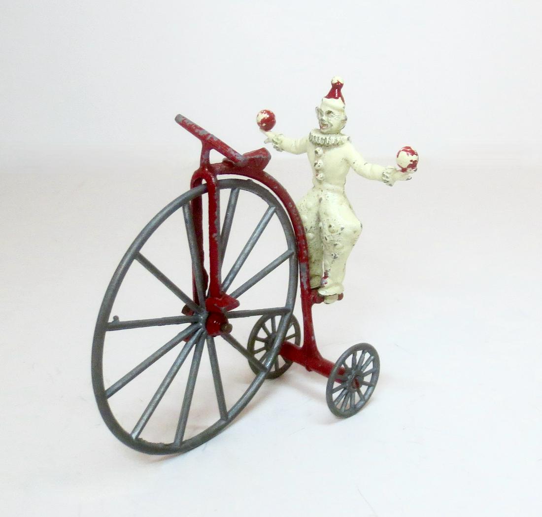 Morestone Clown on Penny Farthing Tricycle: 2 pieces. Excellent condition (missing dog). Unboxed.