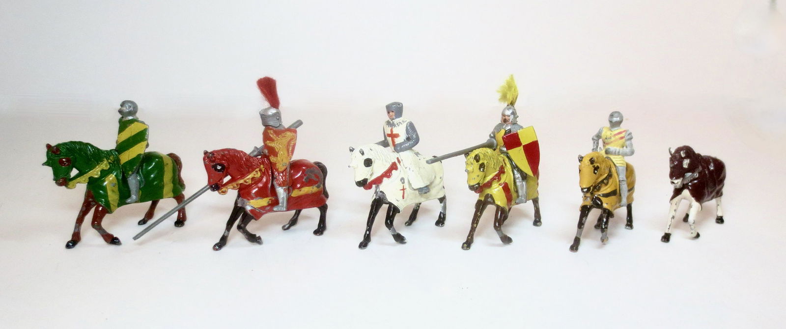 Timpo Mounted Knights of the Round Table (1 of 2)