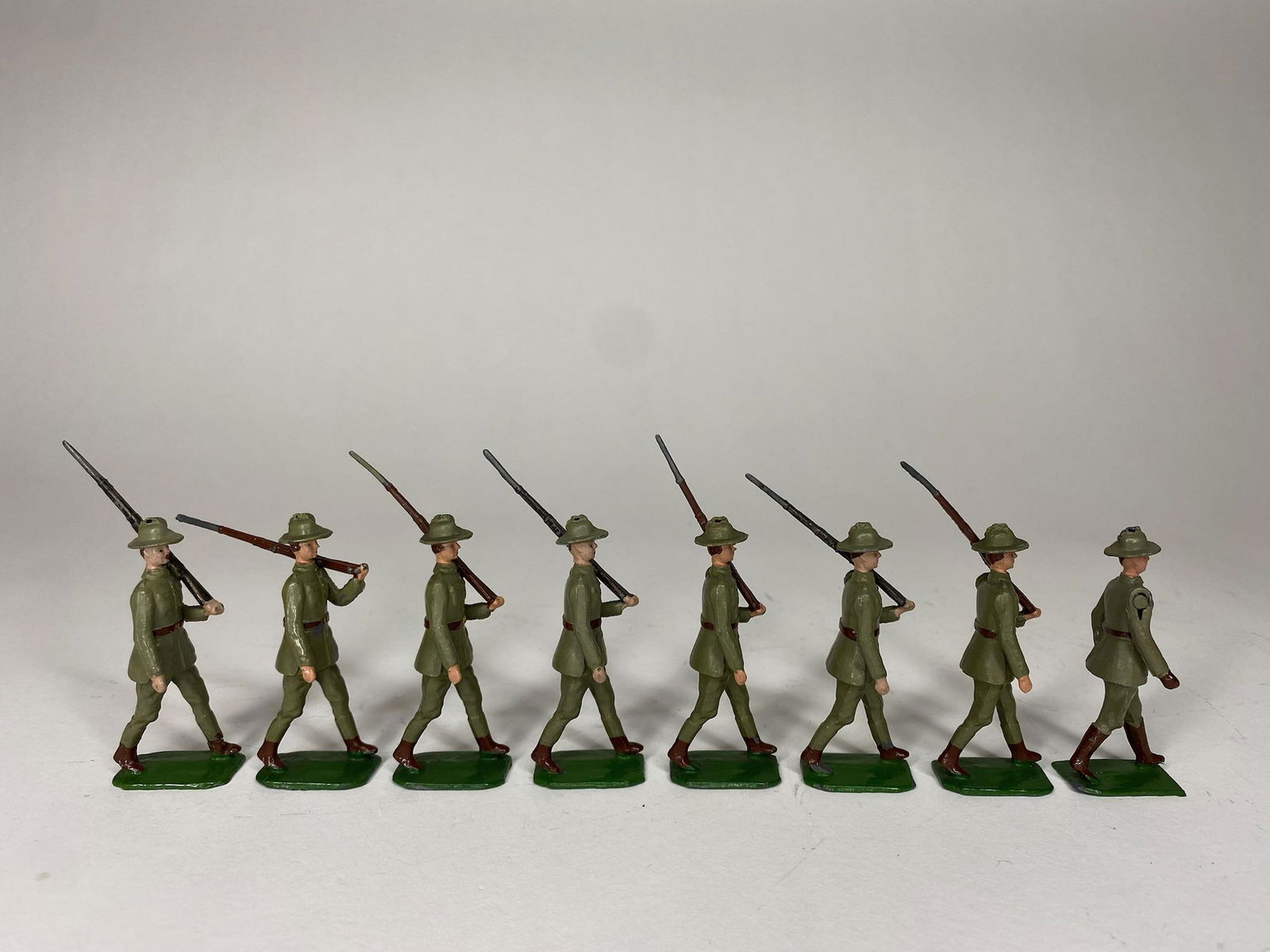 Britains Special Paint Australian Infantry (1 of 2)