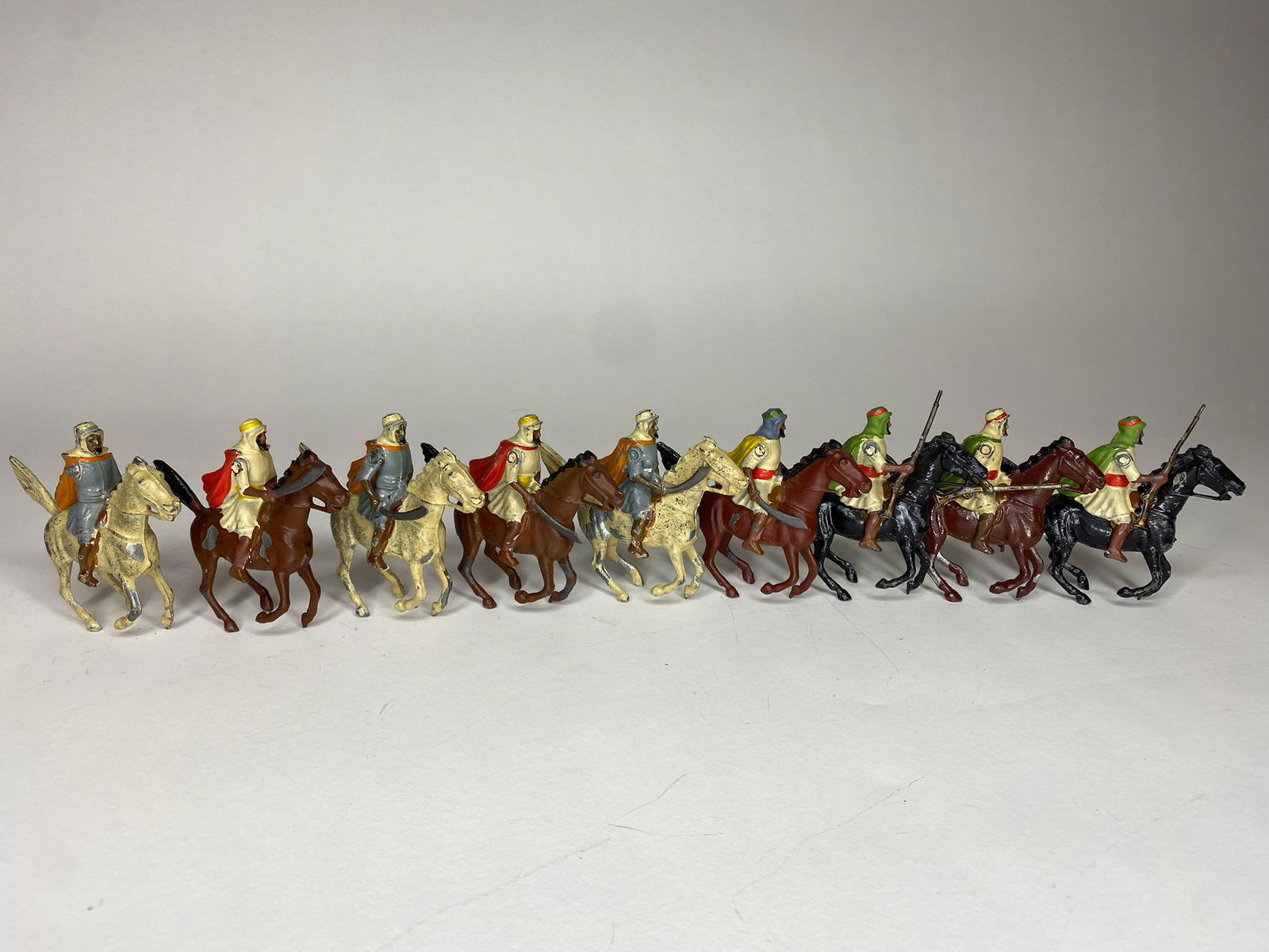 Britains Mounted Arabs Set #164 (1 of 1)