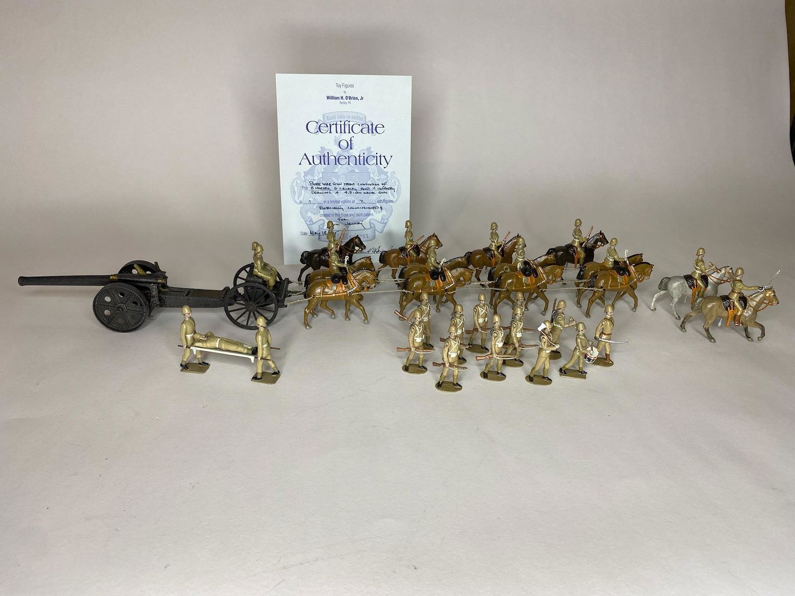 Bill O'Brien Boer War Gun Team with Escort: Bill O'Brien special paint and configuration of a Boar War Gun Team. 1) 8 horse gun team dated 1906. 2) 4 gunners dated 1/11/1902 carrying short carbines. 3) mounted officer and mounted bugler dated 1