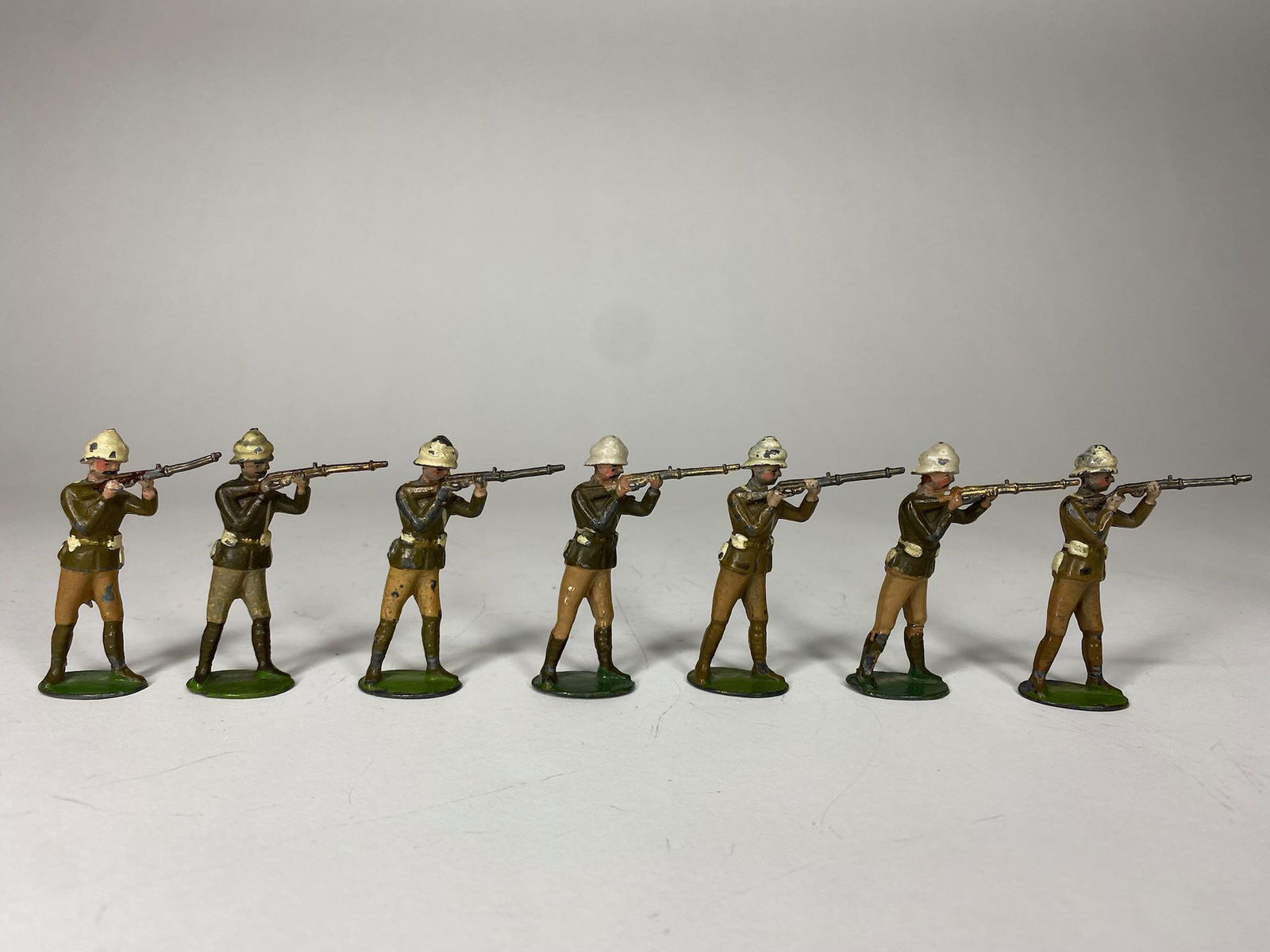 Britains Gloucestershire Regiment Firing (1 of 1)