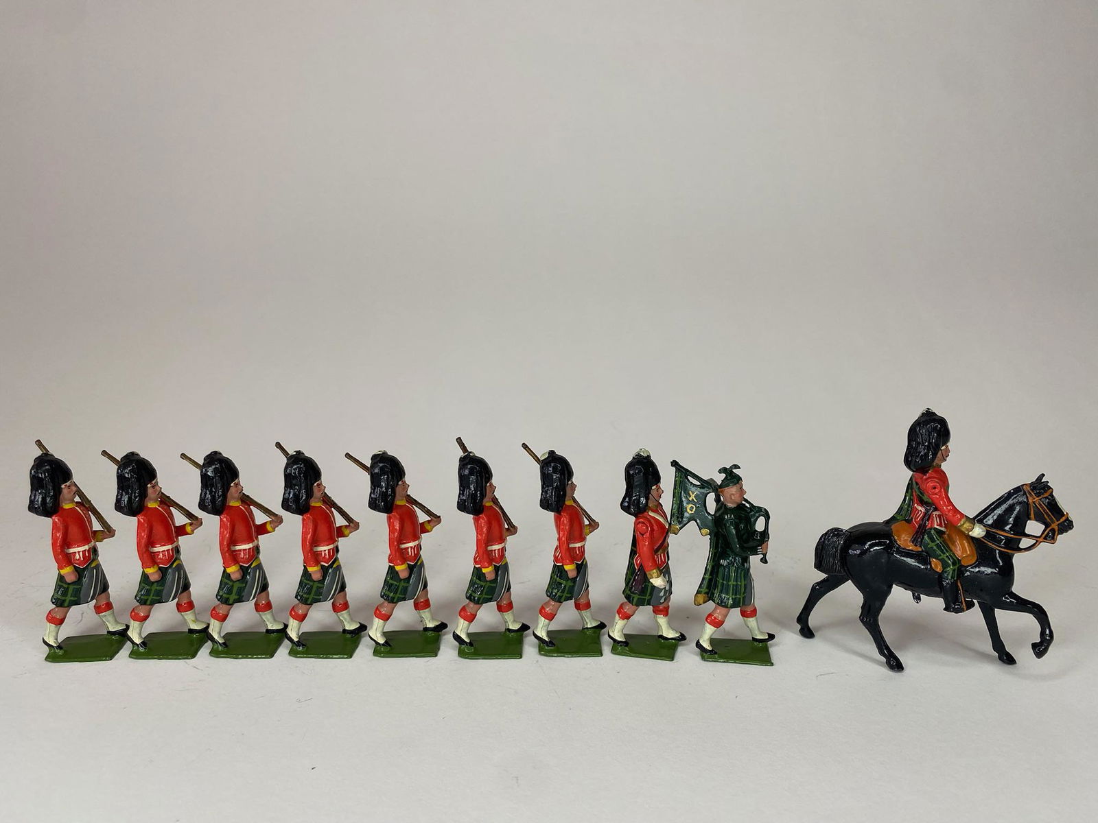 Britains Special Paint Highlanders (1 of 1)