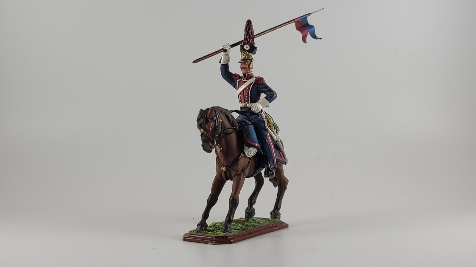 AeroArt St. Petersburg Collection #315: AeroArt Military Miniatures - The St. Petersburg Collection #315 - Polish Lancer 1812. Produced in 1996 and a total of 62 figures ever made. Near Mint, Unboxed, 1 piece.