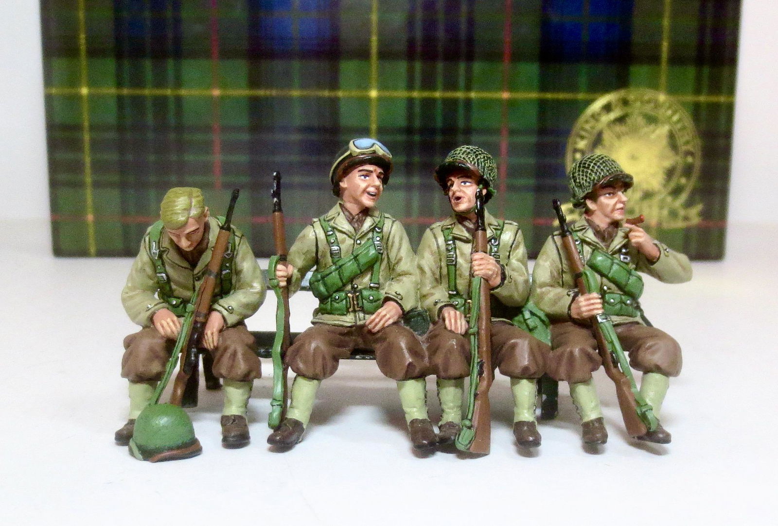 King & Country #DD040 Truck Passengers (1 of 1)