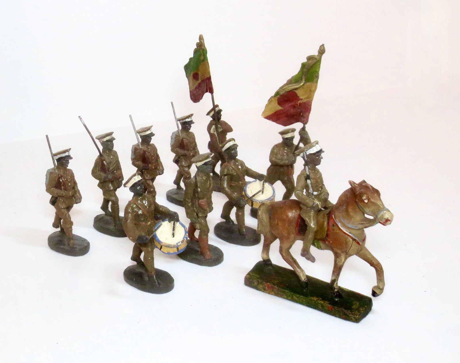 Elastolin Abyssinian Infantry Marching (1 of 1)
