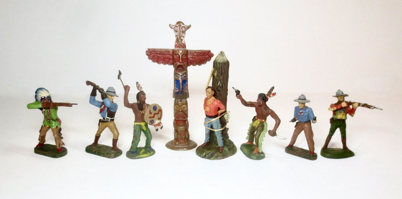 Assorted Composition Cowboys & Indians (1 of 1)