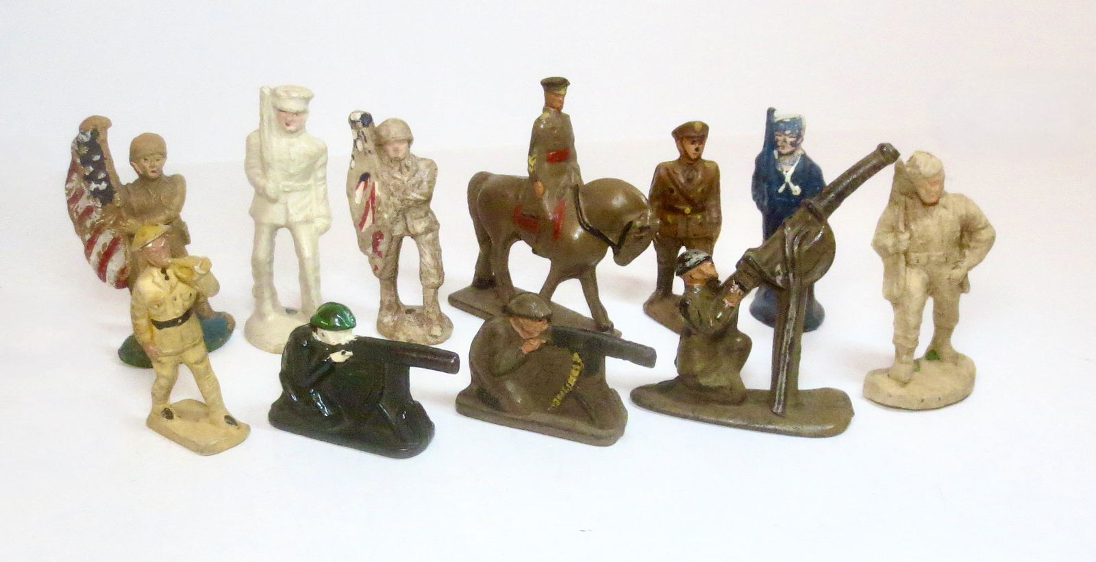 Auburn Rubber & Molded Products Soldiers (1 of 1)