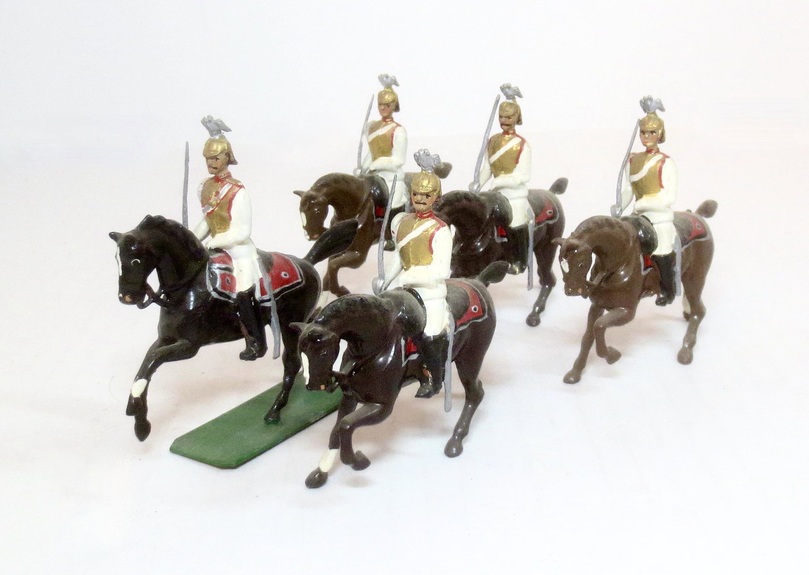 Austro-Hungarian Cavalry: Unusual figures. 5 pieces. Excellent condition. Unboxed.
