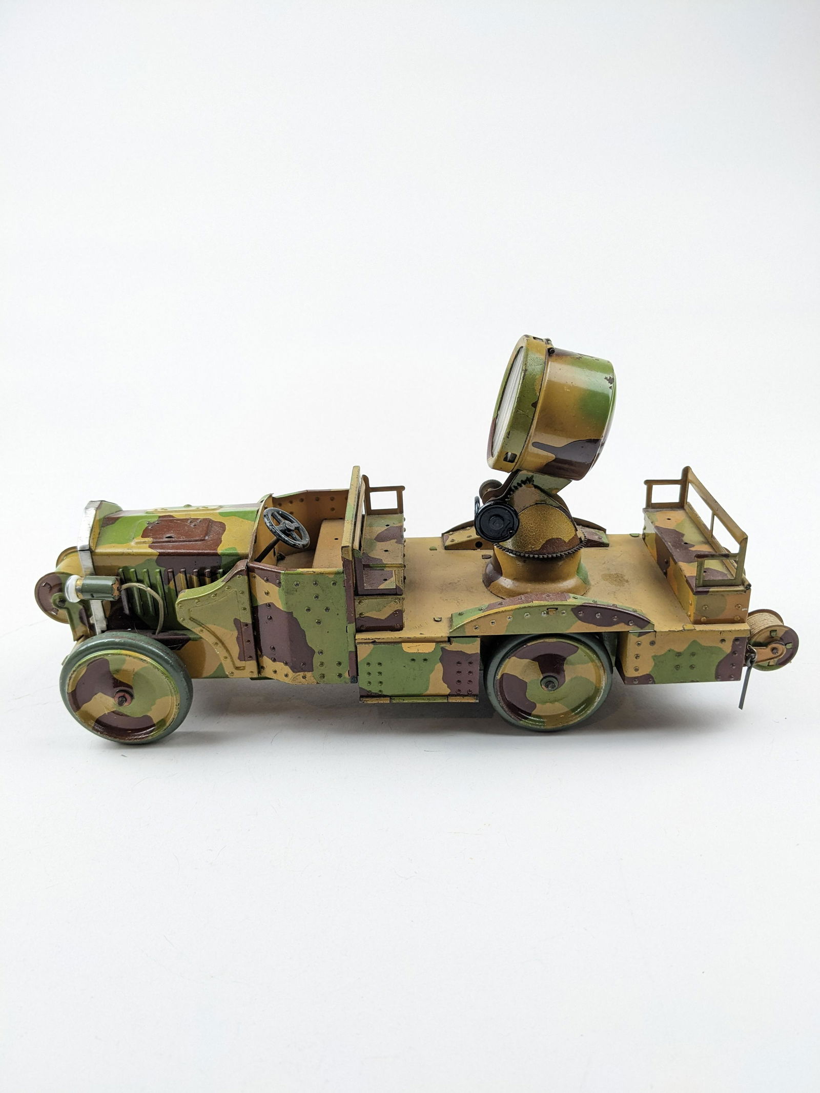 Lineol Searchlight Truck Camo 4x13 (1 of 2)