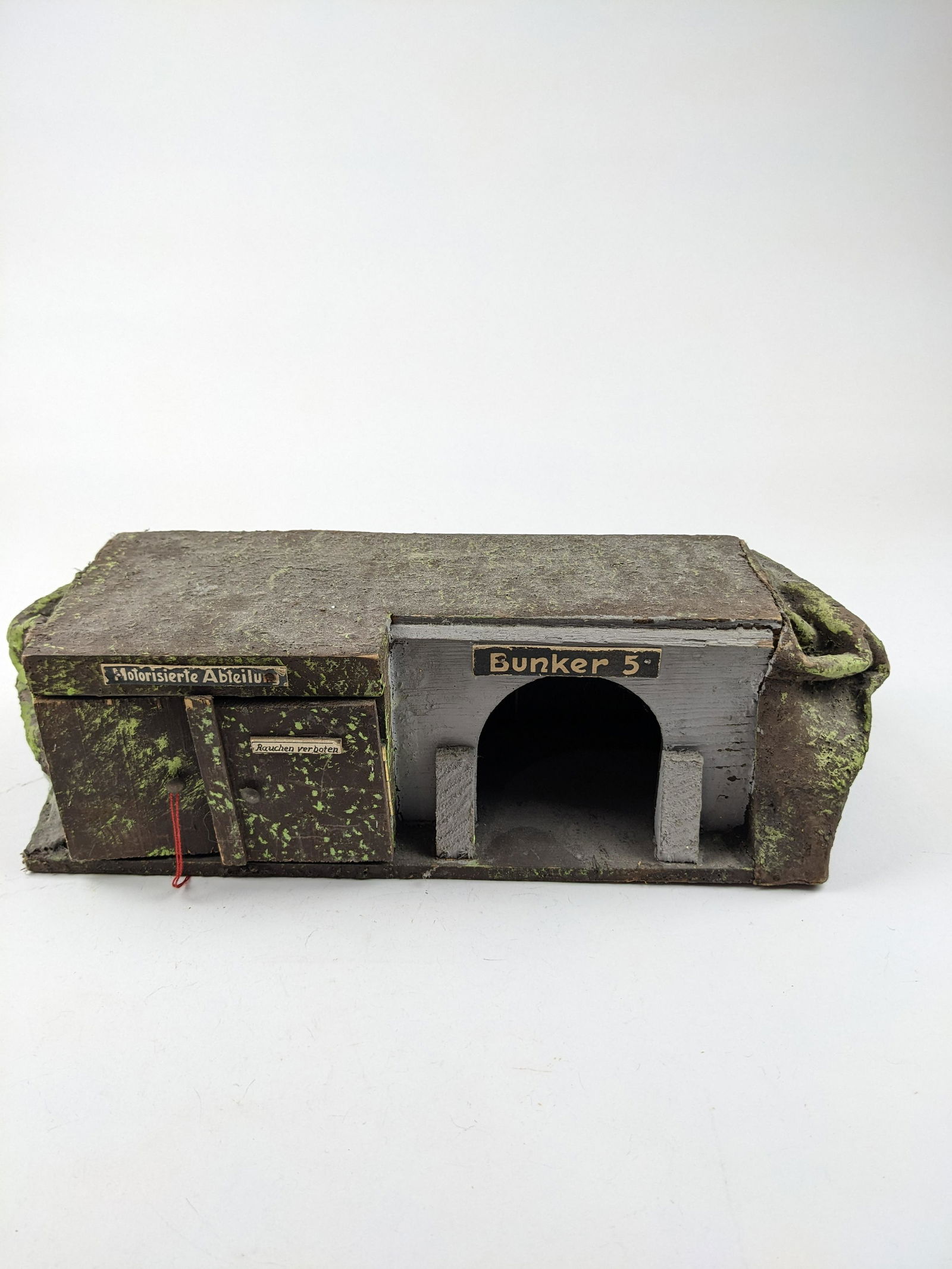 Lineol Bunker No.5 And Motorized Area 7x15 (1 of 1)