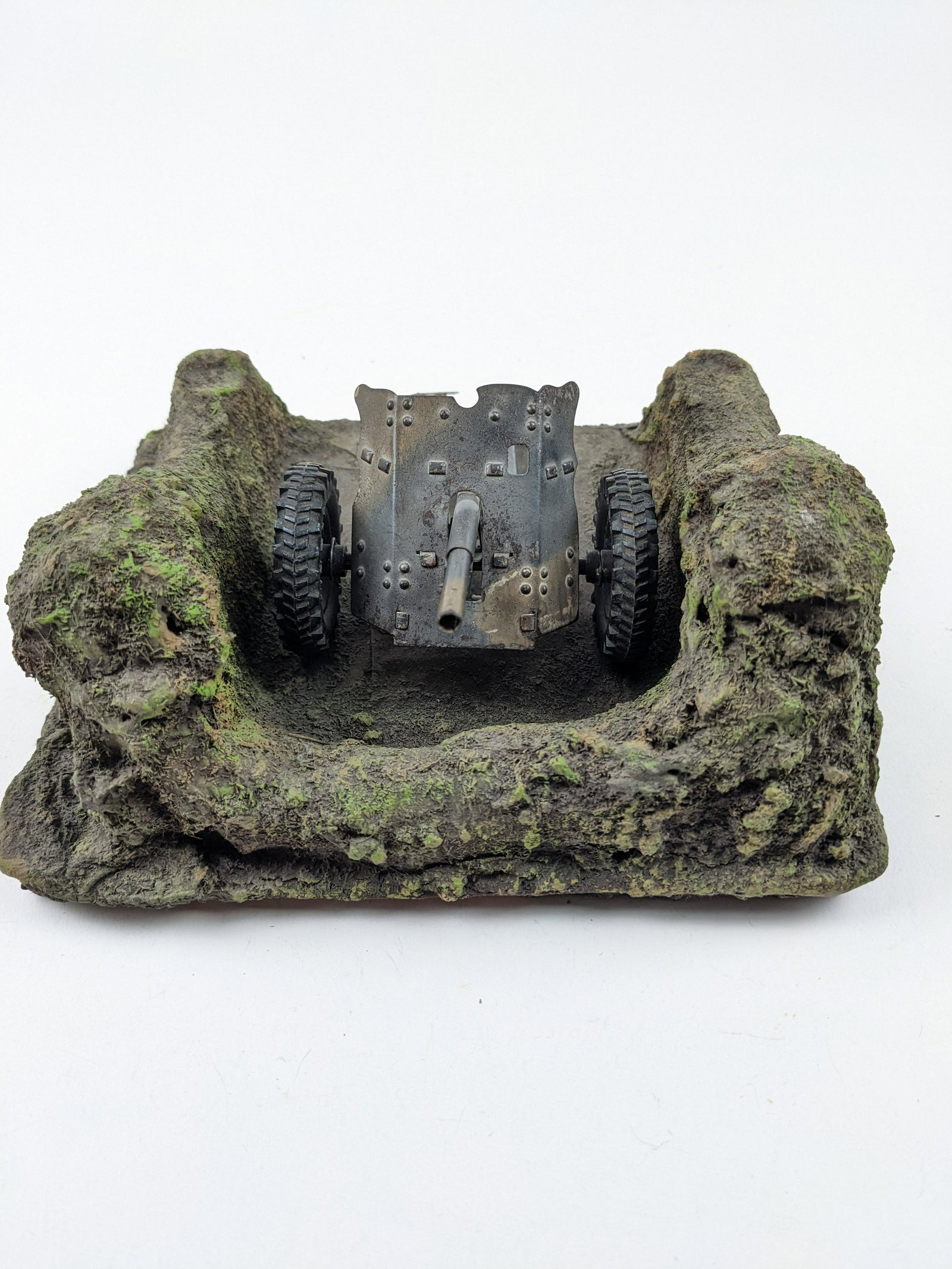 Lineol Bunker With Gun 6x7: 2 Pieces Condition Very Good