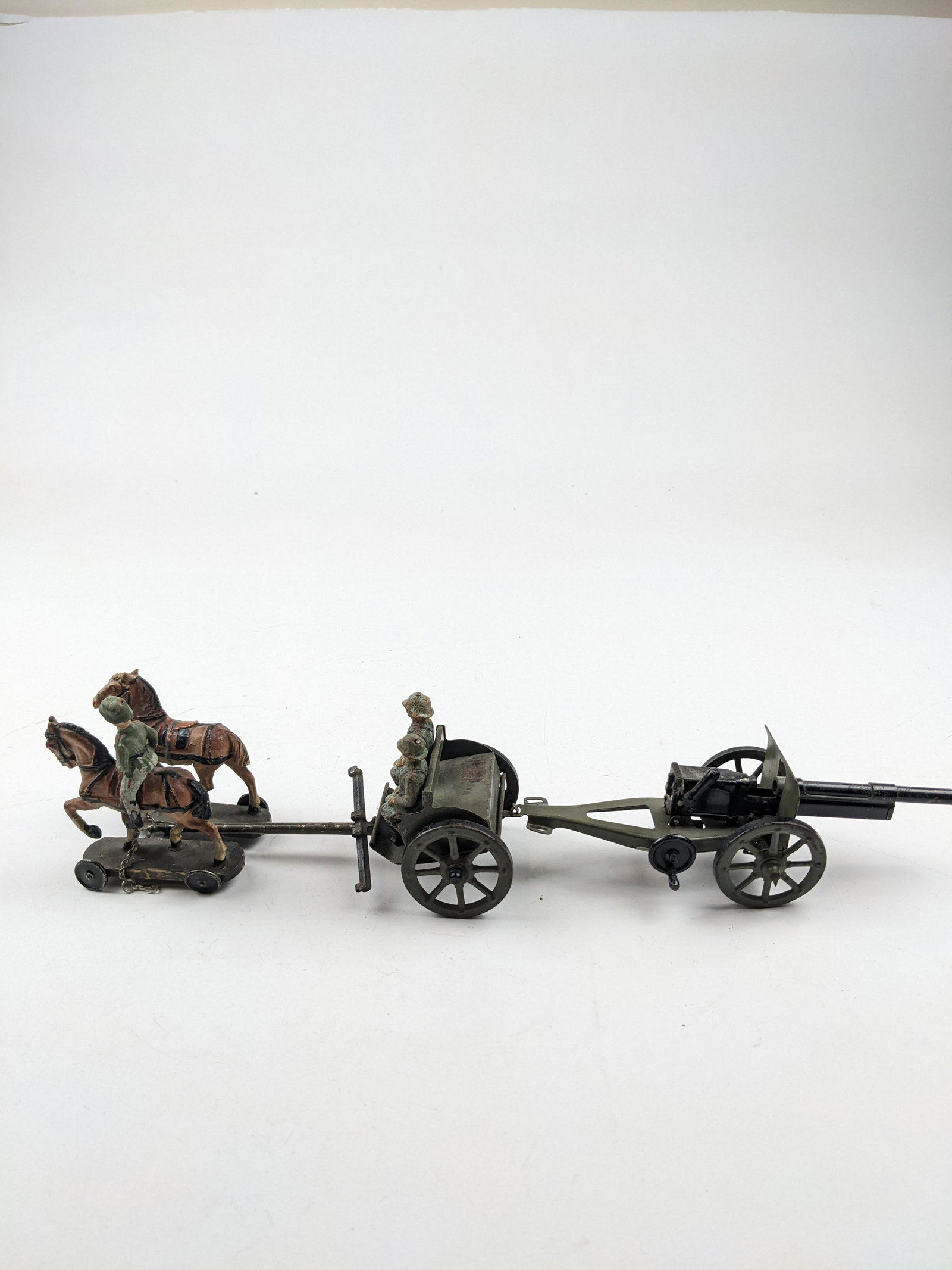 Lineol German Gun Team 6.5cm: 6 Pieces Condition Good