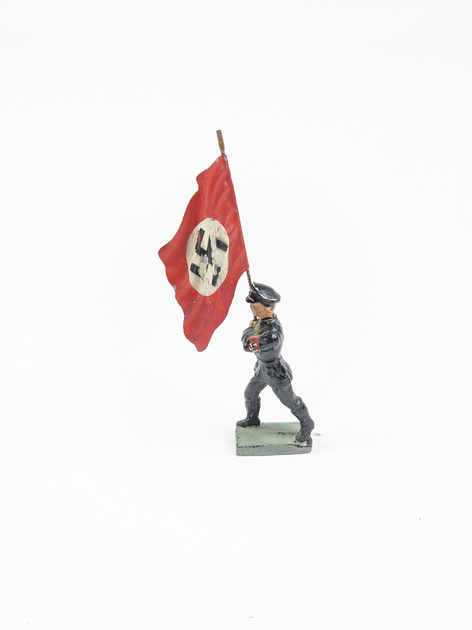 Lineol German SS Flag-bearer (1 of 1)
