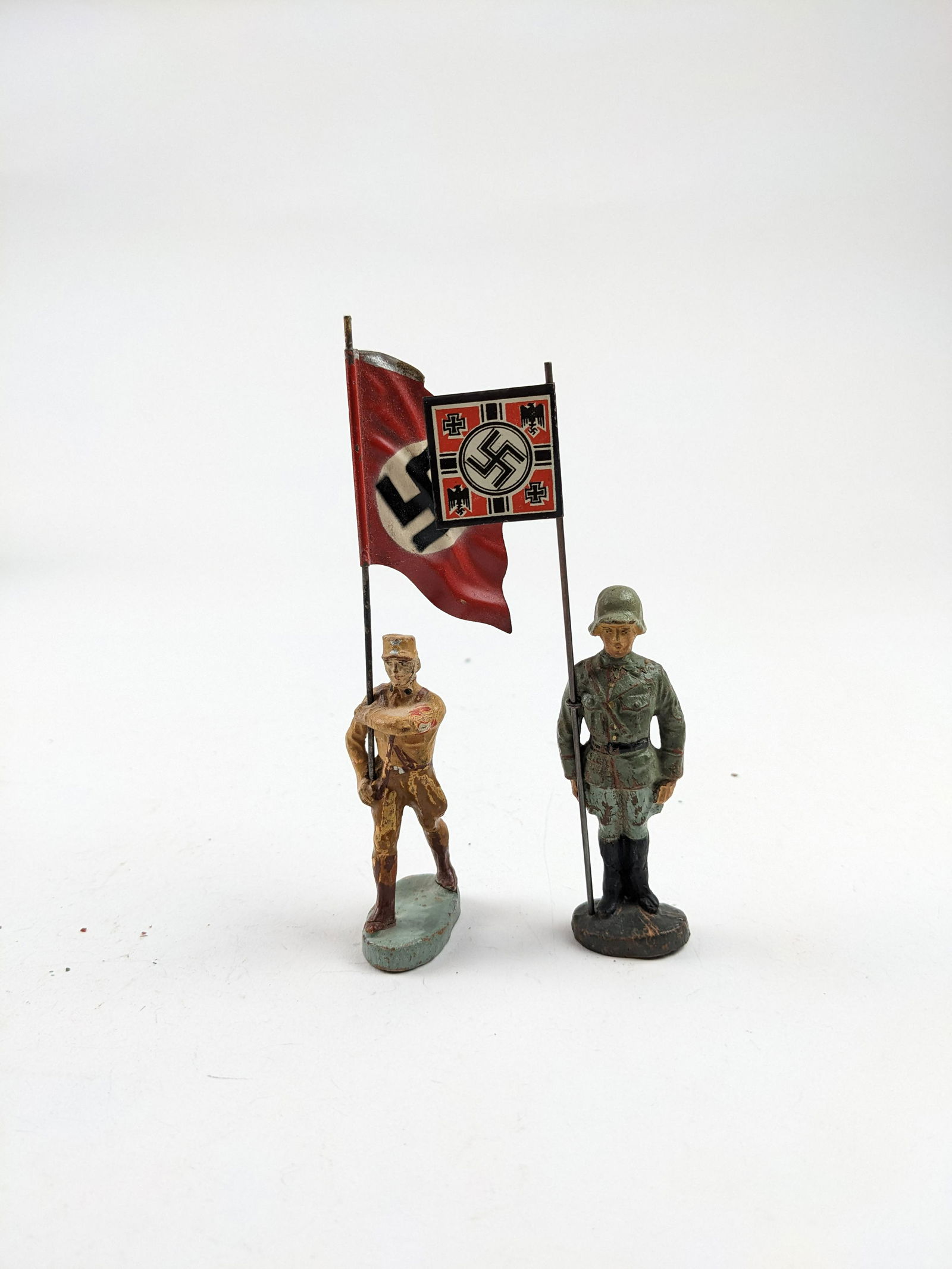 Elastolin German At Attention Flag-bearers (1 of 1)