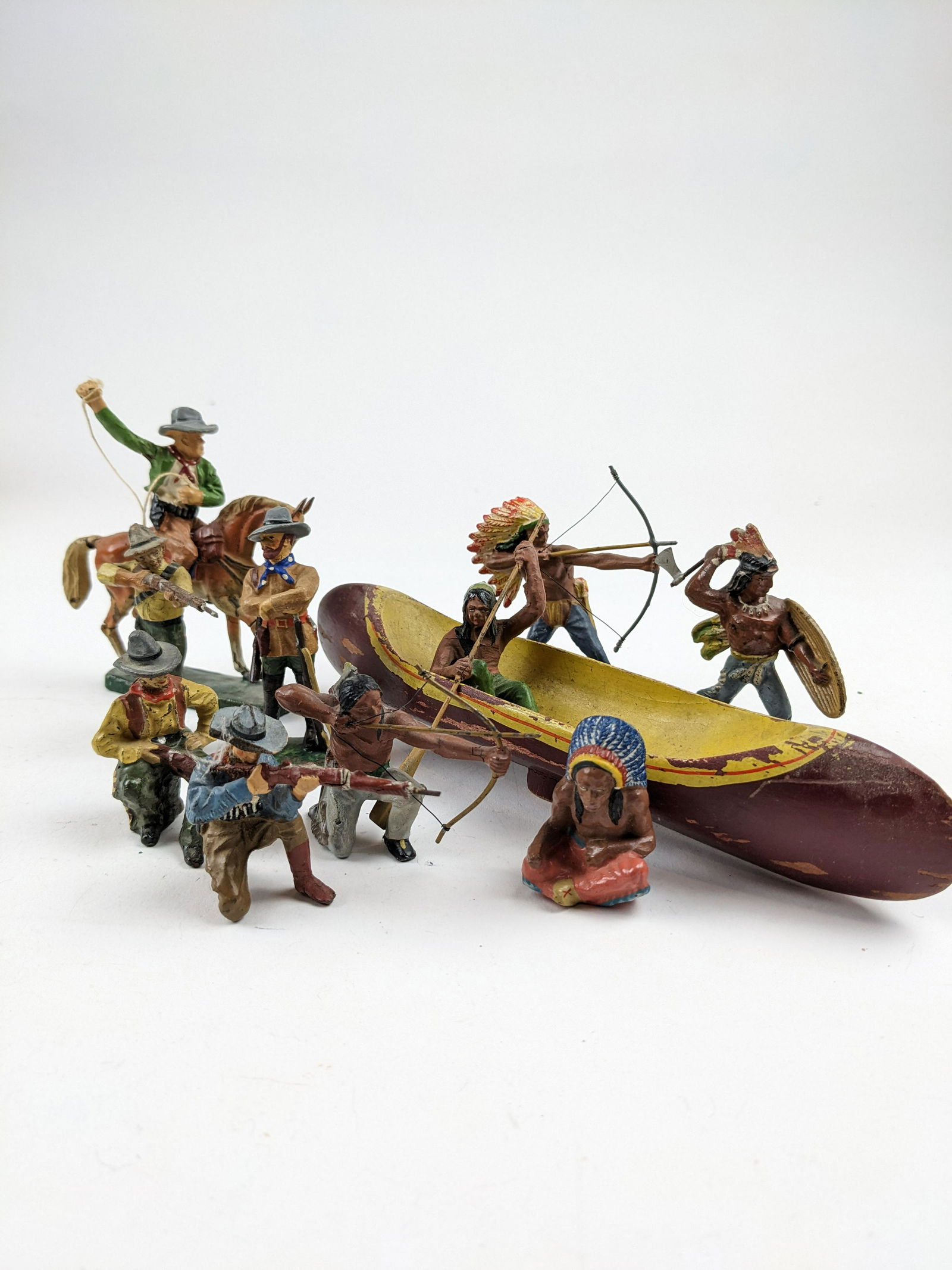 Elastolin Indians (1 of 1)