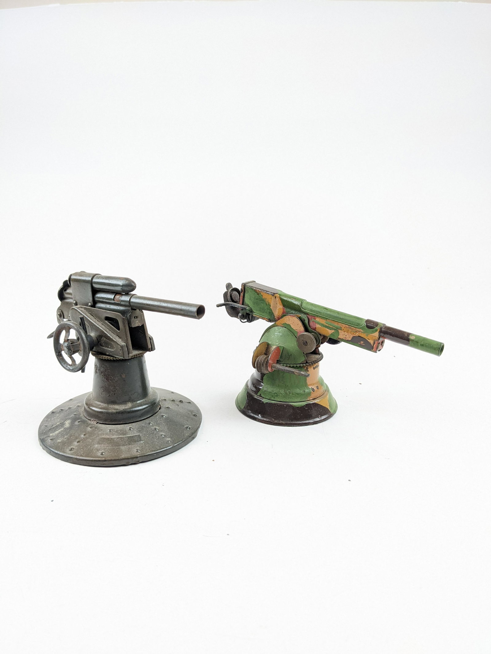 Hausser AA Guns 3x4: 2 Pieces Condition Good (1 is Overpainted)