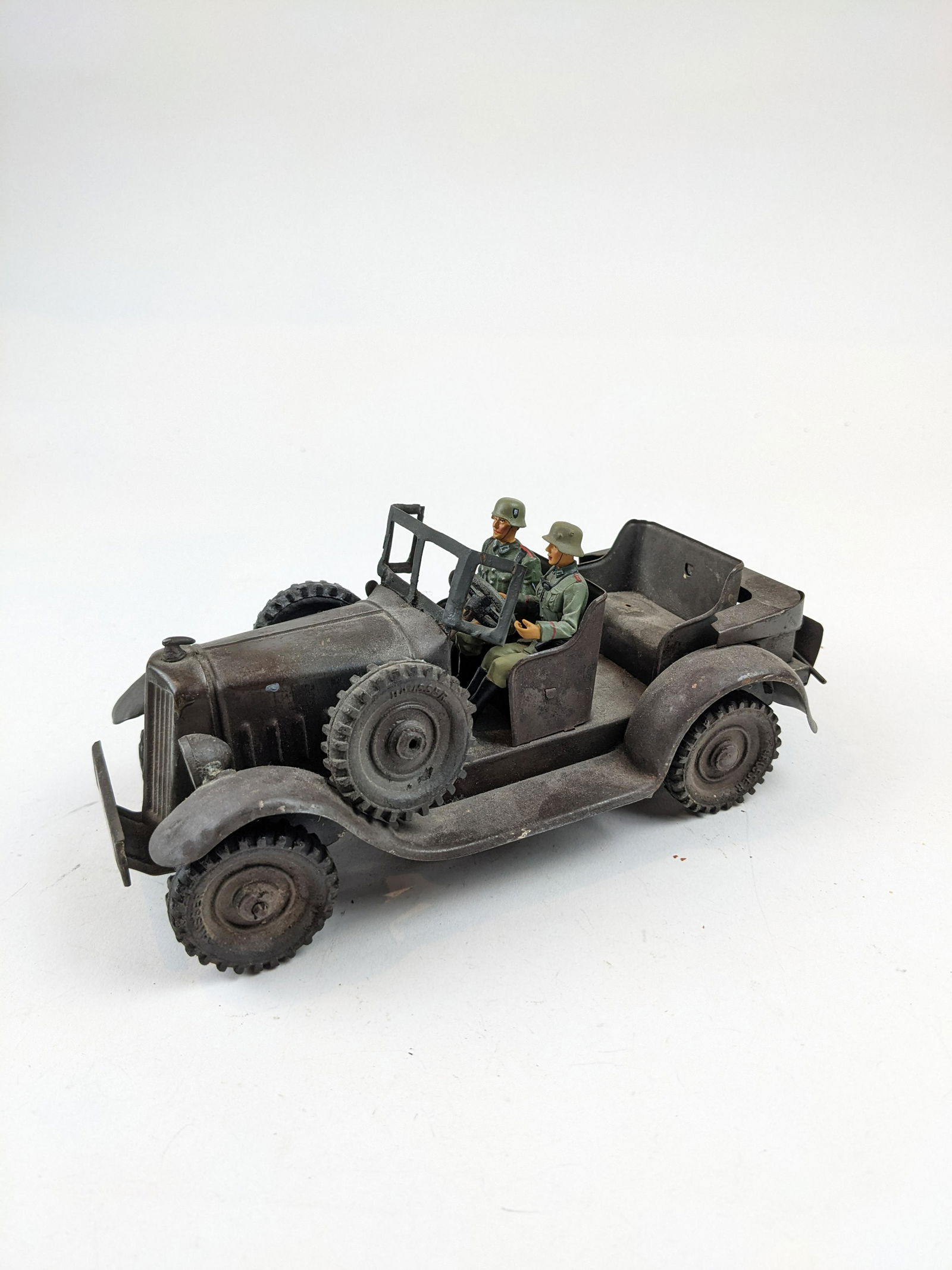 Hausser German Staff Car  4x8 (1 of 1)