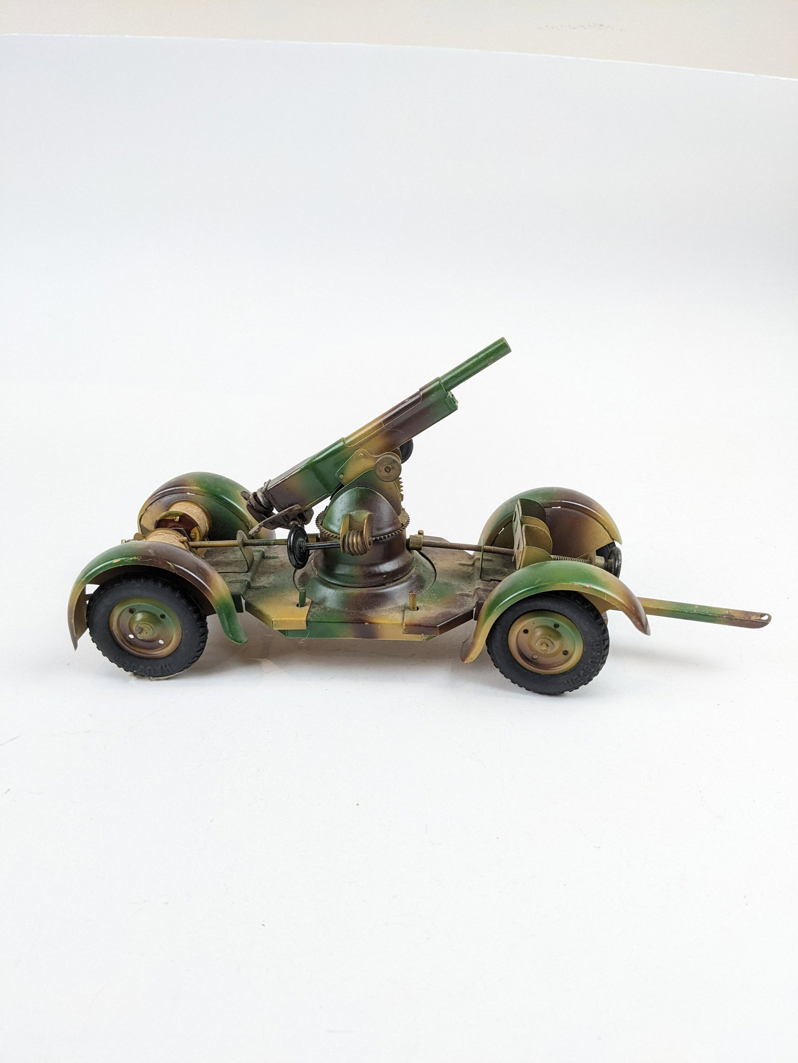Hausser Mobile AA Gun Camo 4x10: 1 Piece Condition Very Good