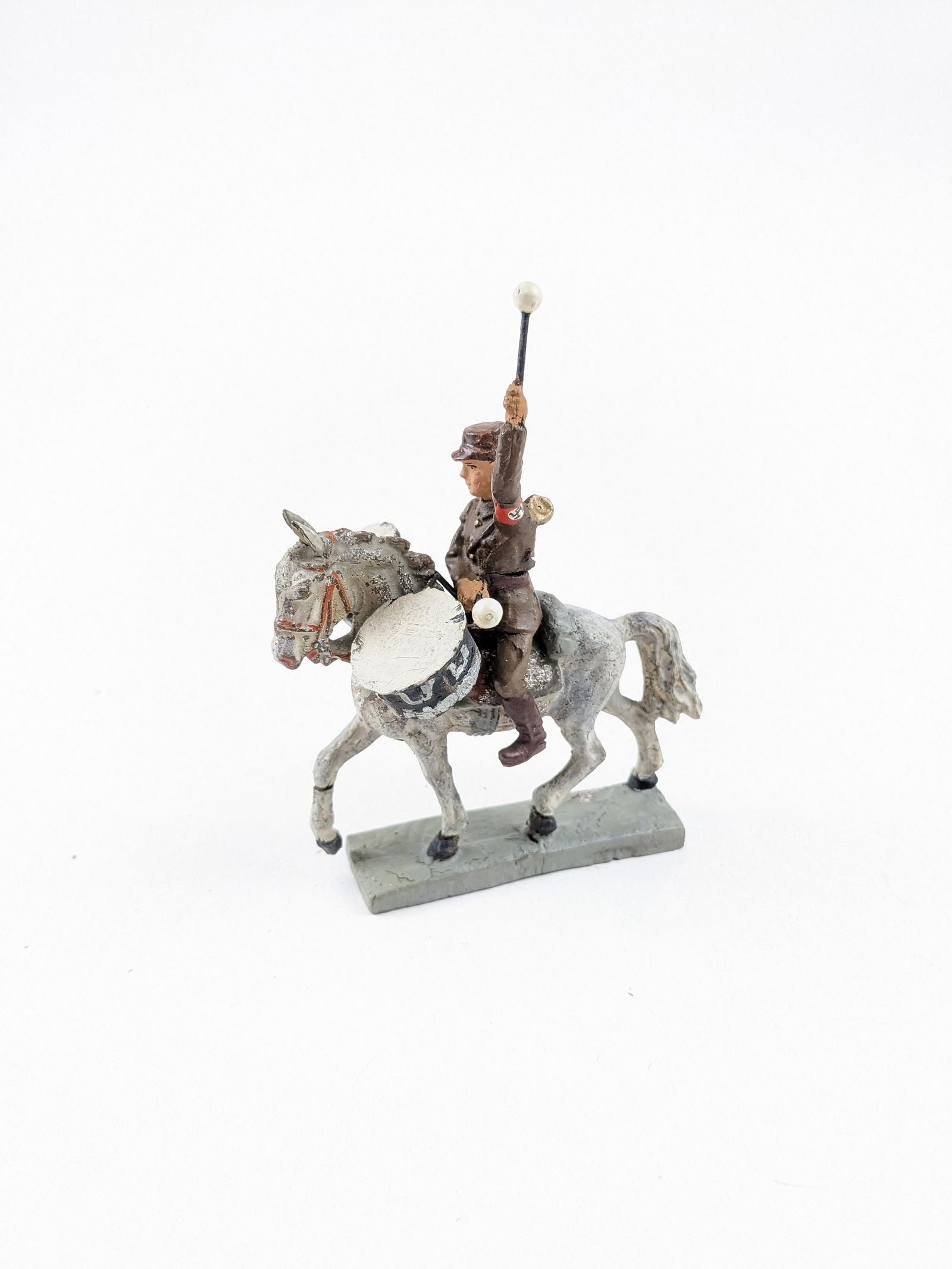 Lineol German SA Mounted Kettle Drummer (1 of 1)