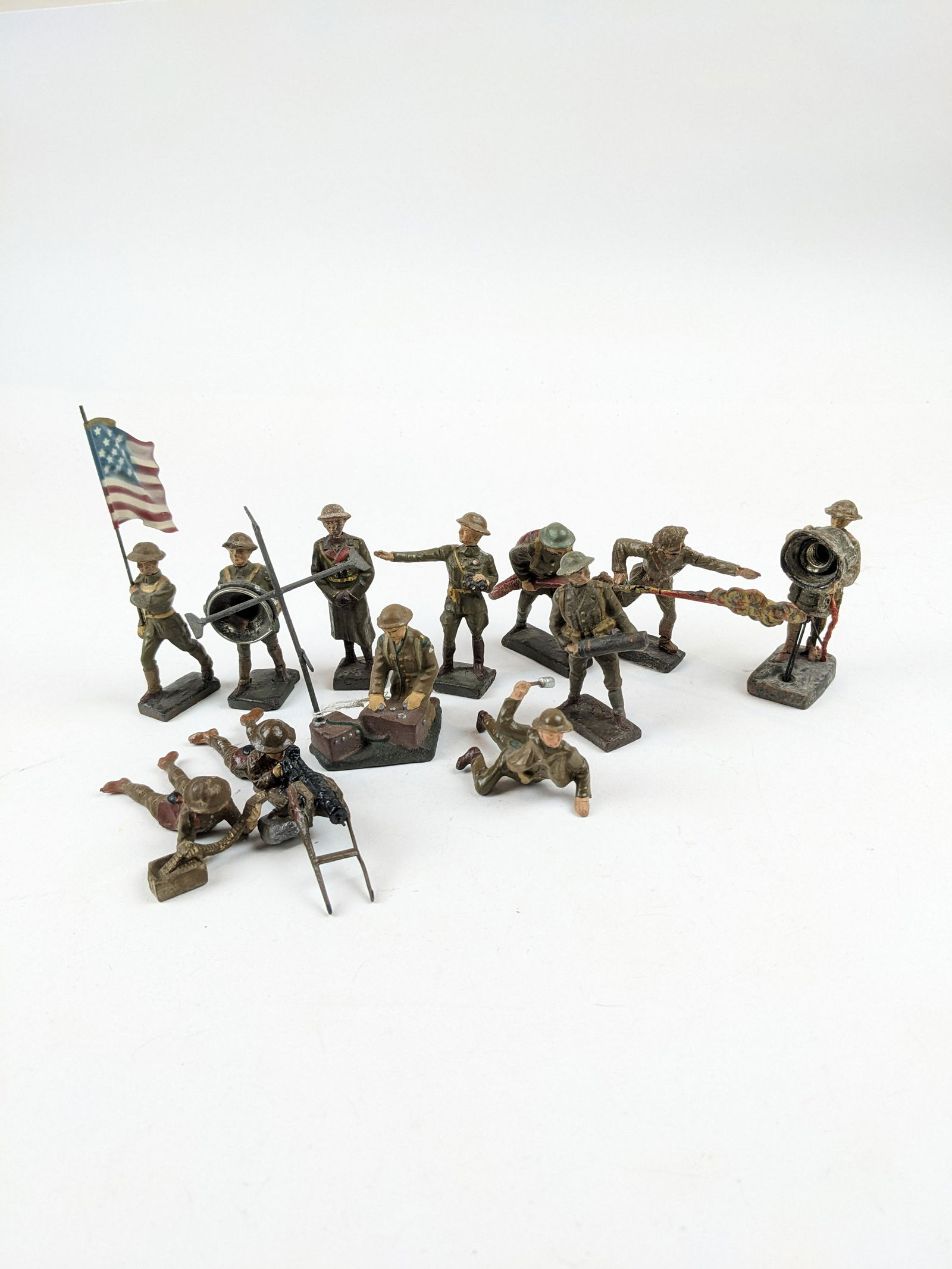 Lineol U.S. Steel Helmets Various Poses (1 of 1)