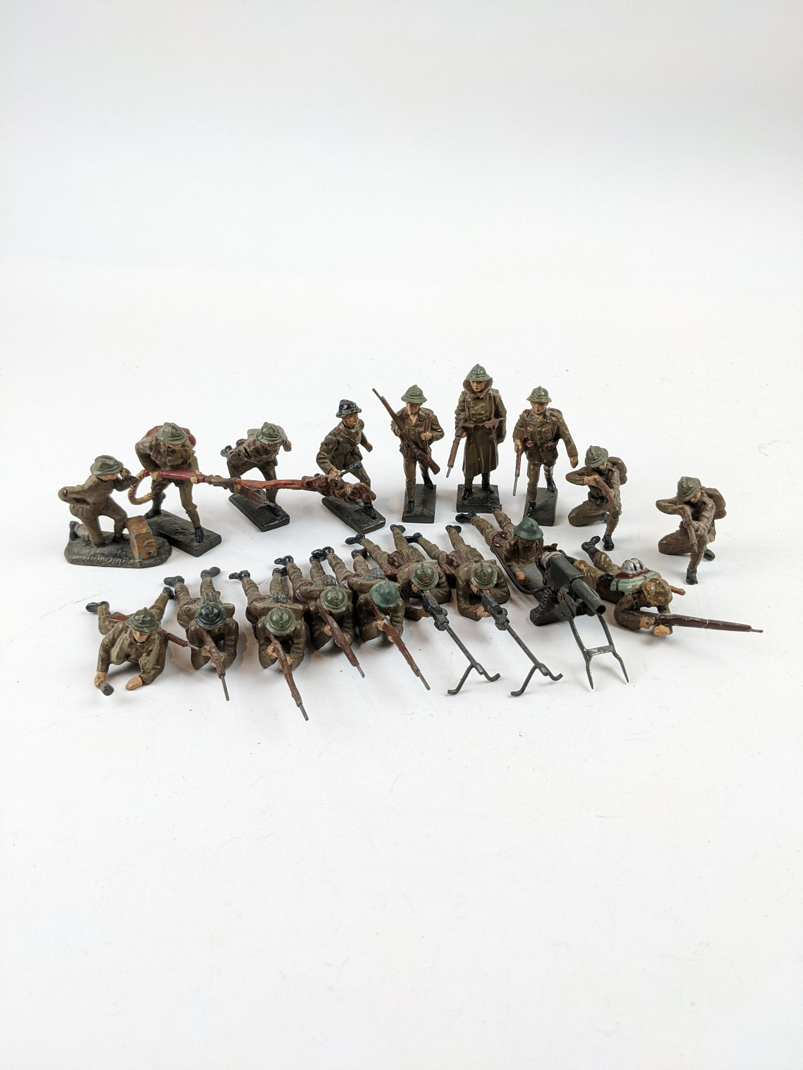 Lineol French Firing And Advancing: 18 Pieces Condition Good To Very Good