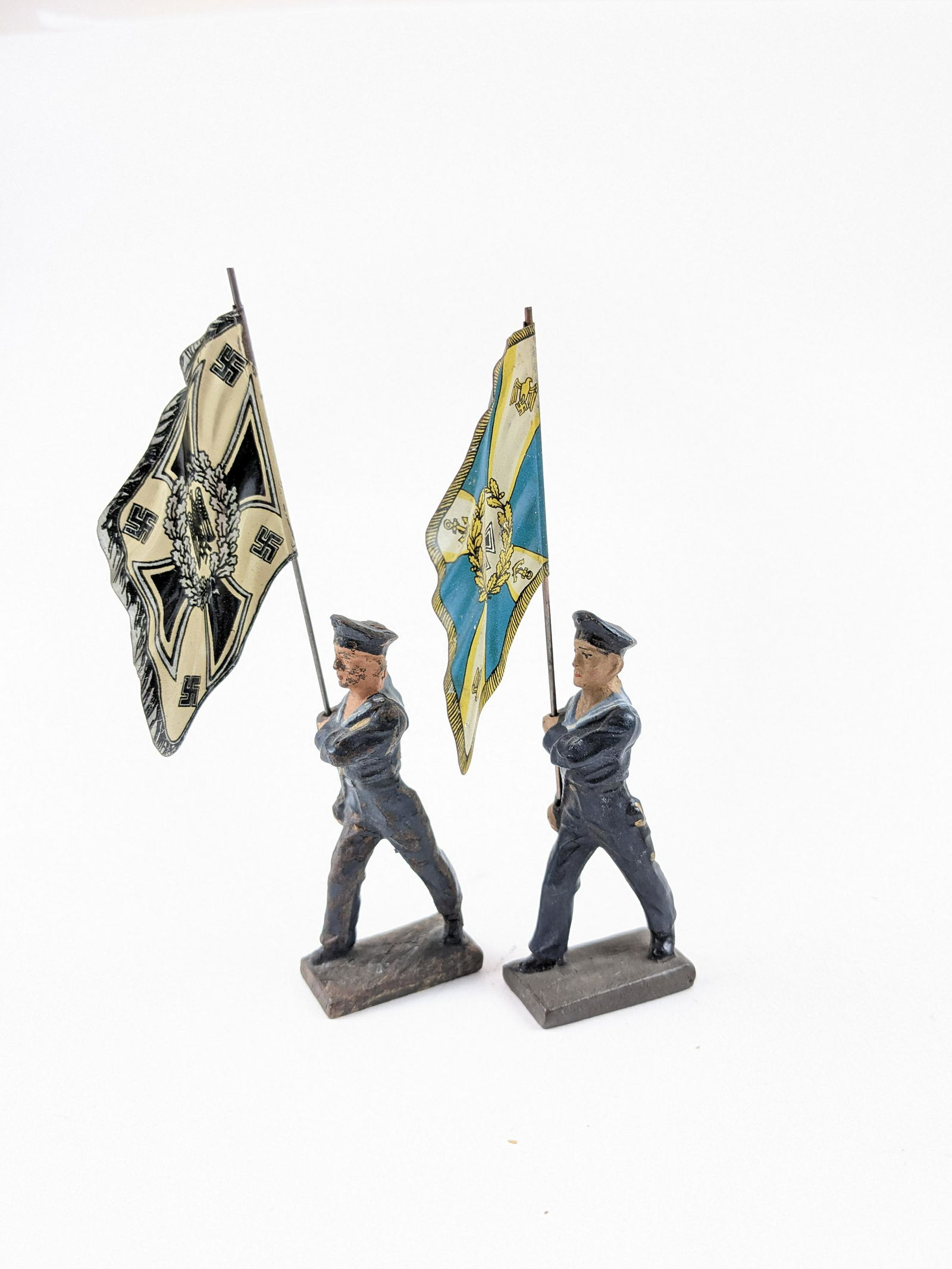 Lineol German Sailor Flag-bearers (1 of 1)