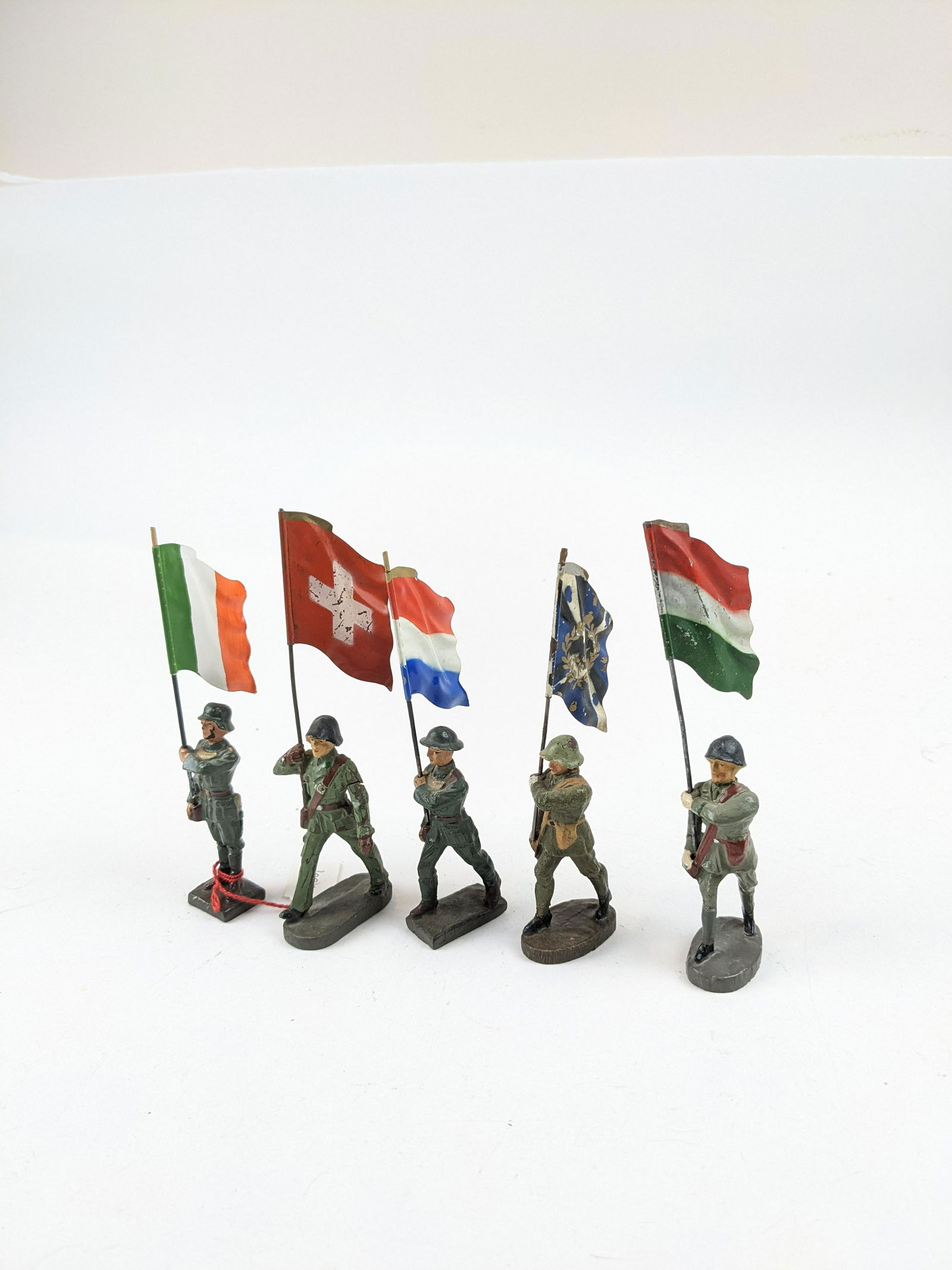 Elastolin Flagbearers Various Countries (1 of 1)