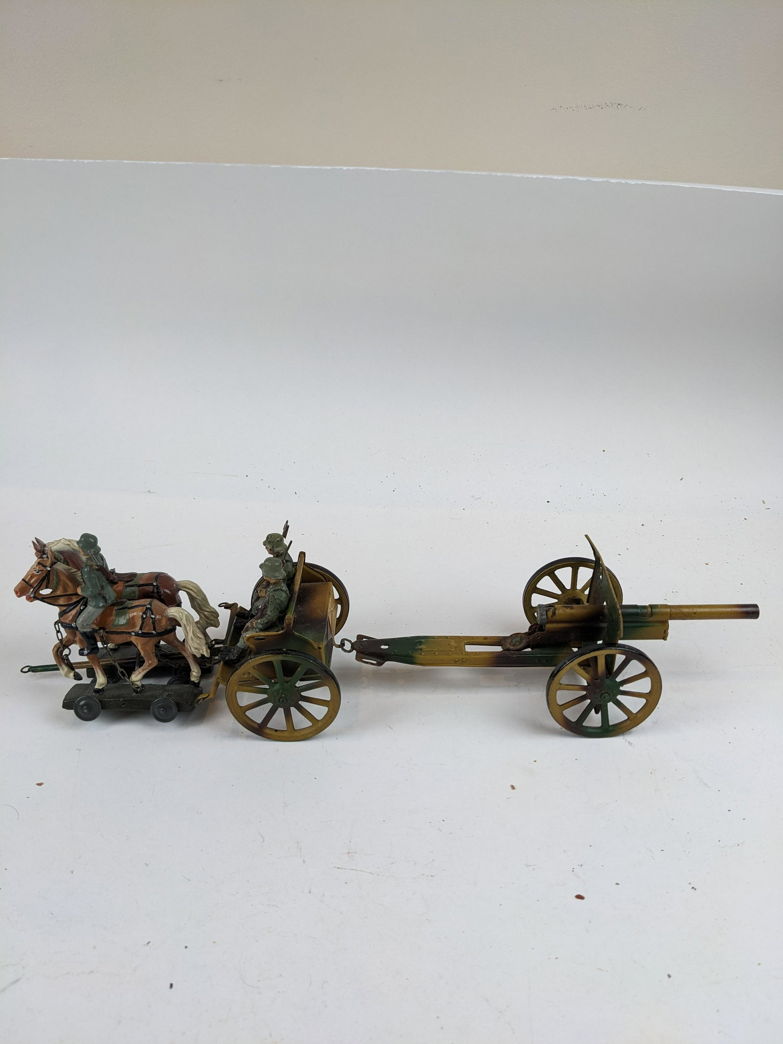 Lineol German Horse-drawn Gun Team Camo: 6 Pieces Condition Good To Very Good