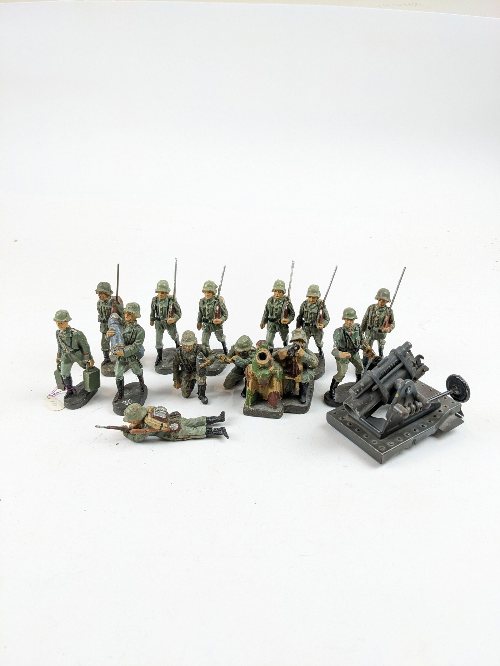 Elastolin Germans Marching & Mortars (1 of 1)