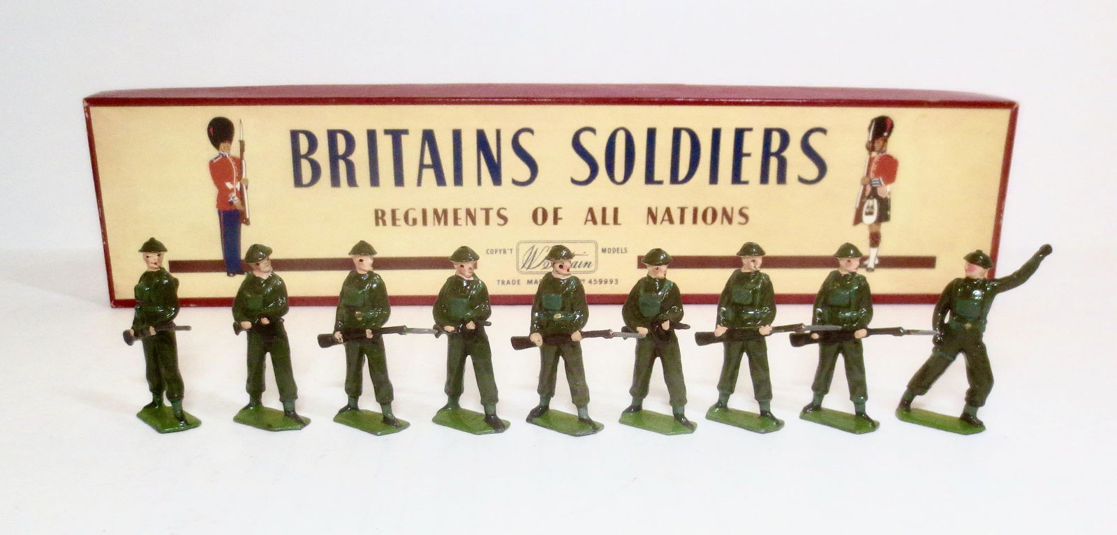 Britains #1898 British Infantry with Tommy Guns (1 of 1)