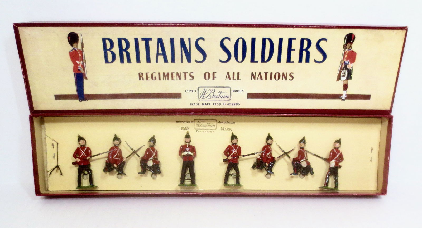 Britains #17 The Somerset Light Infantry: Post war issue. 8 pieces. Mint to near mint condition, retied to card in box. Box excellent.