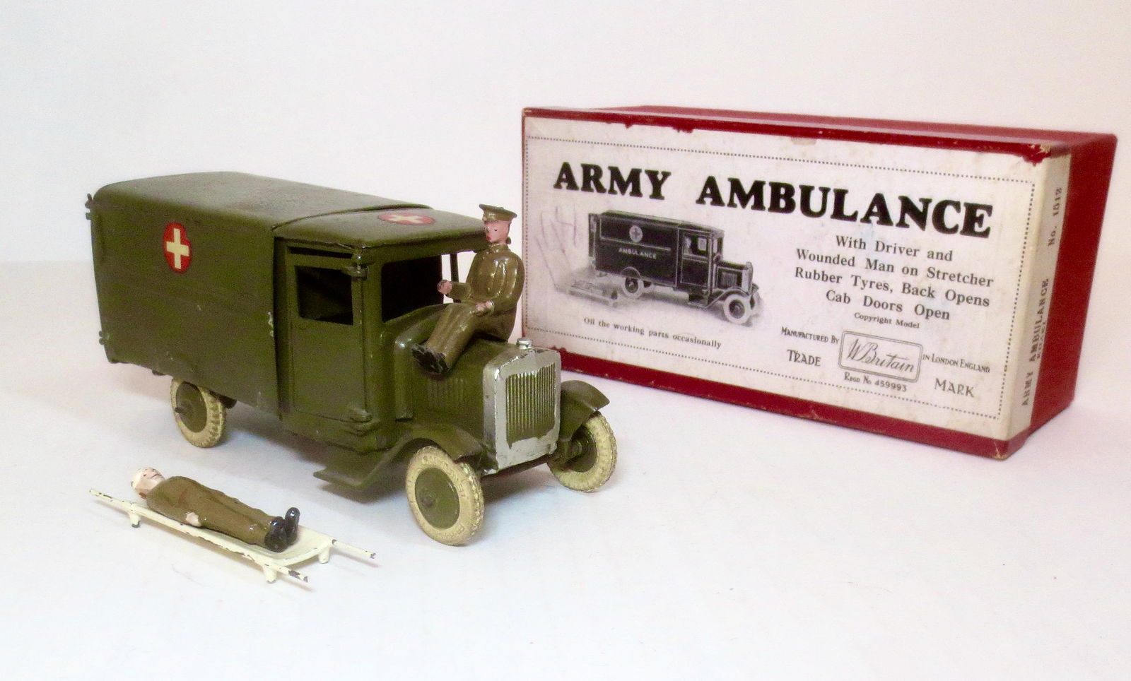 Britains #1512 Army Ambulance (1 of 1)