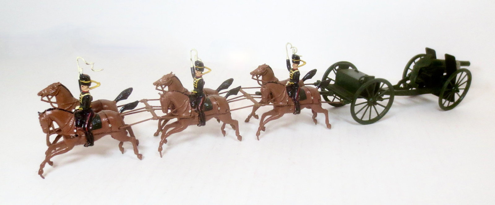 Britains #39 Royal Horse Artillery: Post war issue. 8 pieces. Near mint condition. Unboxed.