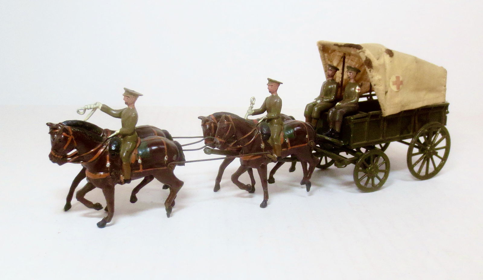 Britains #1450 Royal Army Medical Wagon (1 of 1)