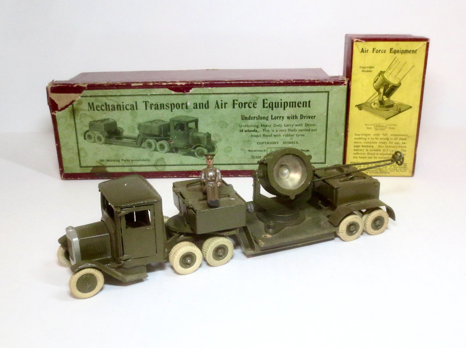Britains #1641 Underslung Lorry with Driver (1 of 1)