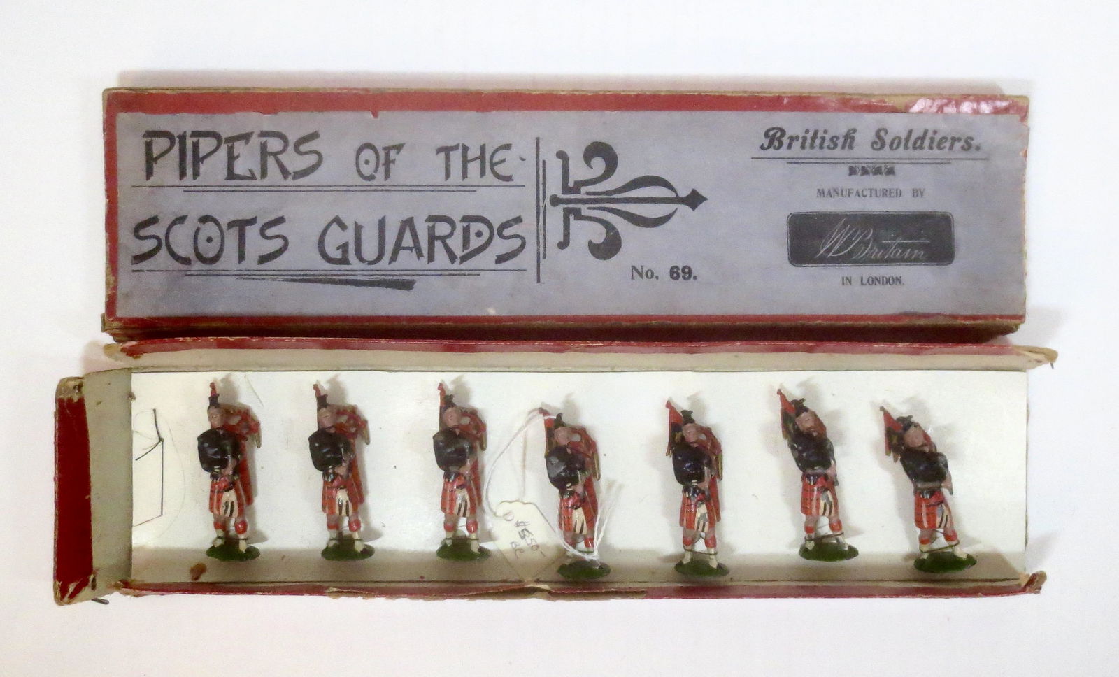 Britains #69 Pipers of Scots Guards (1 of 1)